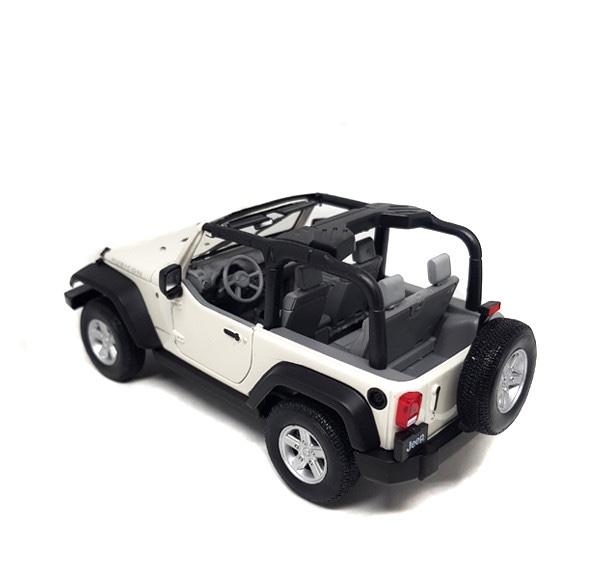 1:24 2007 Jeep Wrangler 3