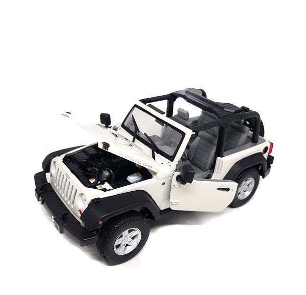 1:24 2007 Jeep Wrangler 4