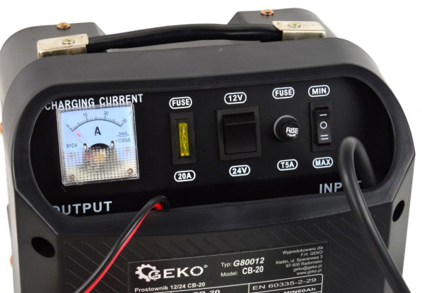 Nabíjačka autobatérii CB-20, 230 V, 12/24 V, poistka 18A, intenzita prúdu 16A 2