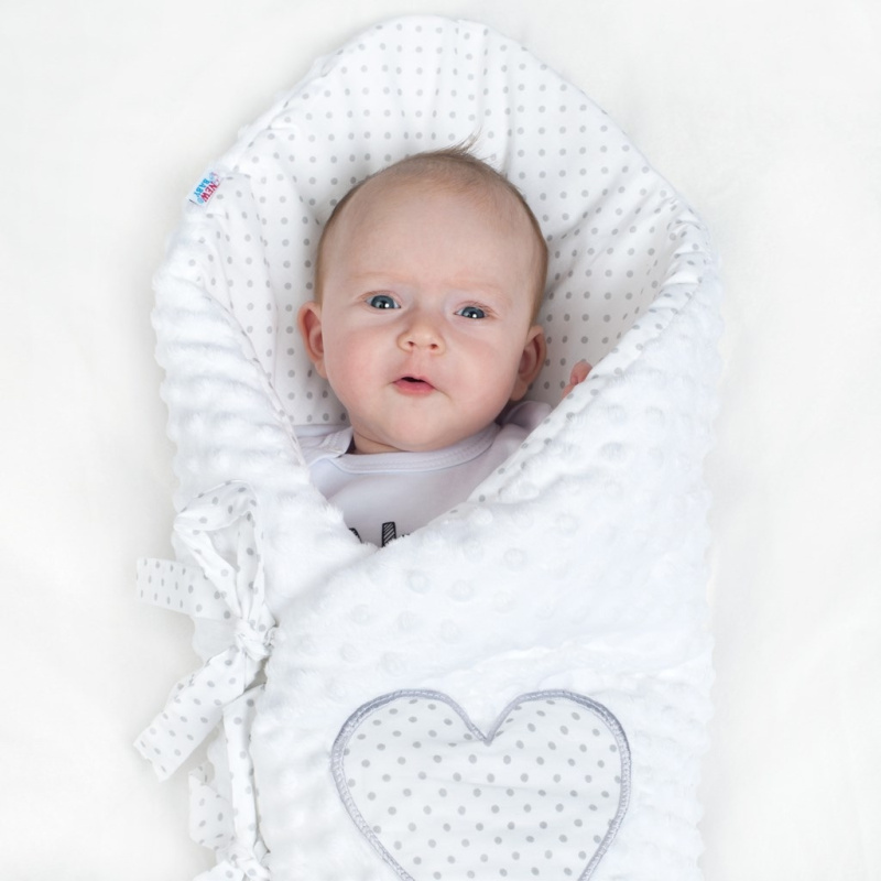 Luxusná šnurovacia Zavinovačka z Minky New Baby biela 75x75 cm 4