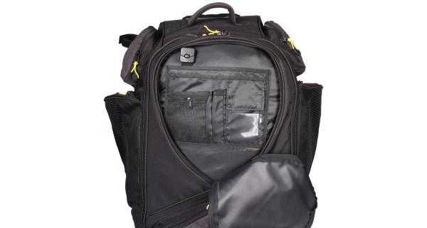 Fischer Backpack JR S22 hokejová taška s kolieskami