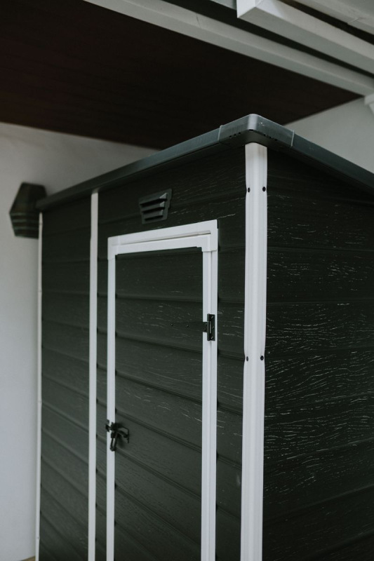 Domček Keter ESSENTIAL 6x4, tmavo-sivý, záhradný, 112x184x195 cm 5