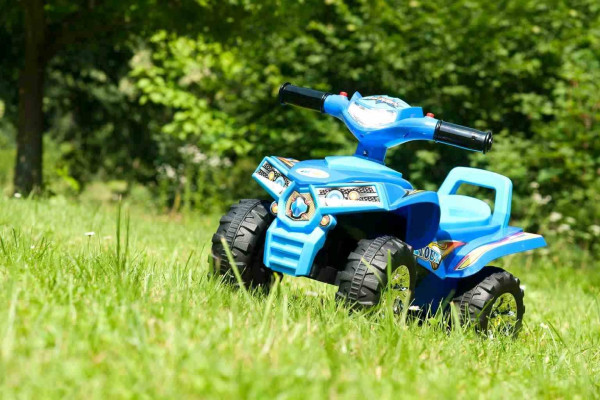 Detské odrážadlo so zvukom Štvorkolka Baby Mix červená 1