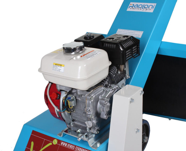 Venus benzínový stroj na regeneráciu antukových kurtov 5