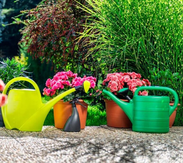 Spring polievacia krhla antracitová 3