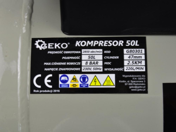 Kompresor olejový 1-piestový 1,8 kW, 220 l/min, vzdušník 50 litrov, GEKO 4