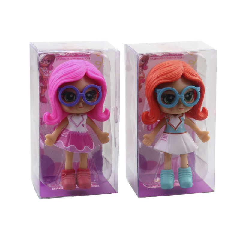 Bábika s okuliarmi 2