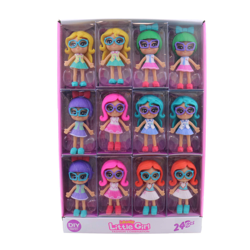 Bábika s okuliarmi 4