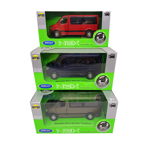 1:34 Mercedes-Benz Sprinter Traveliner 1