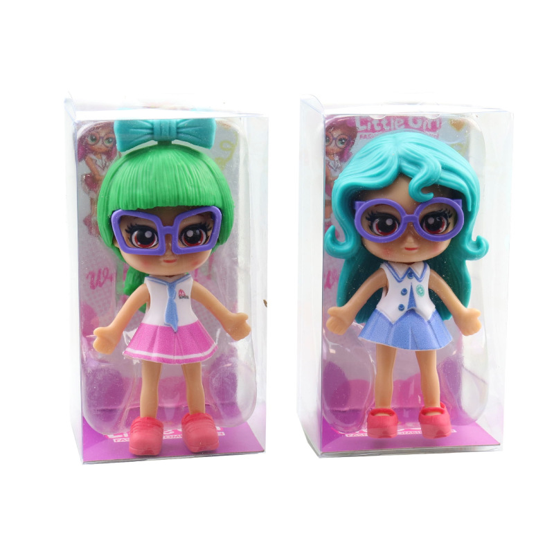 Bábika s okuliarmi 3