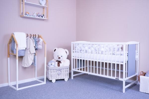 Detská postieľka New Baby POLLY štandard bielo-sivá