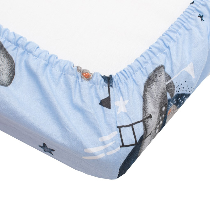 Bavlnené prestieradlo do postieľky New Baby Teddy bear in space 120x60 cm 1