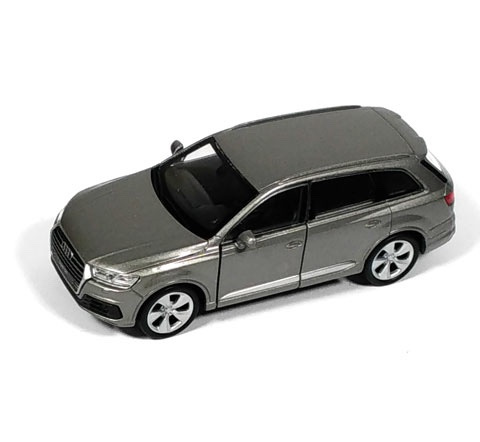 1:34 Audi Q7 1
