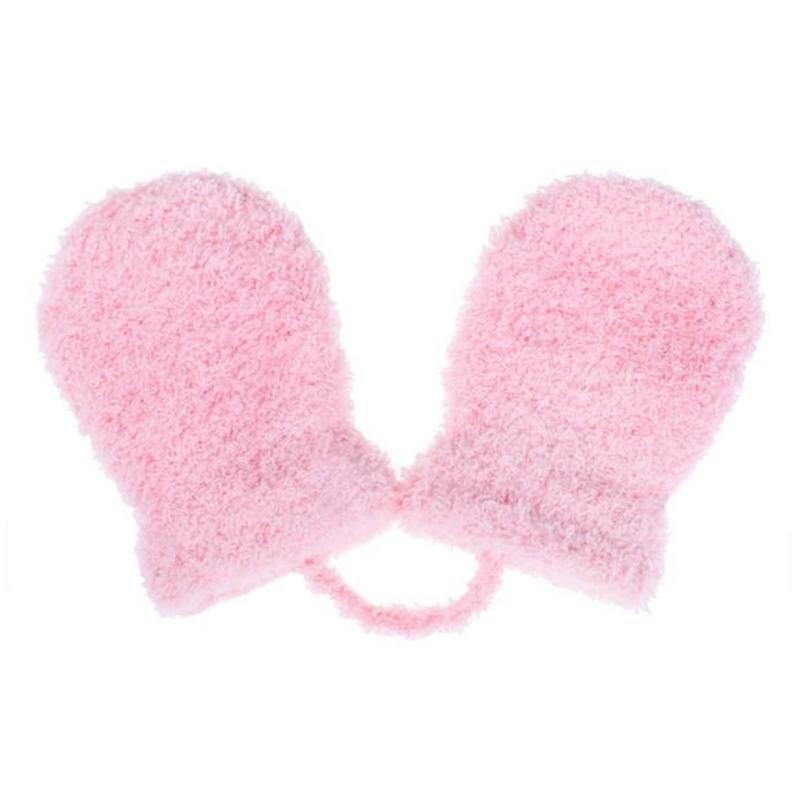 Detské zimné rukavičky New Baby so šnúrkou svetlo ružové 62 (3-6m)