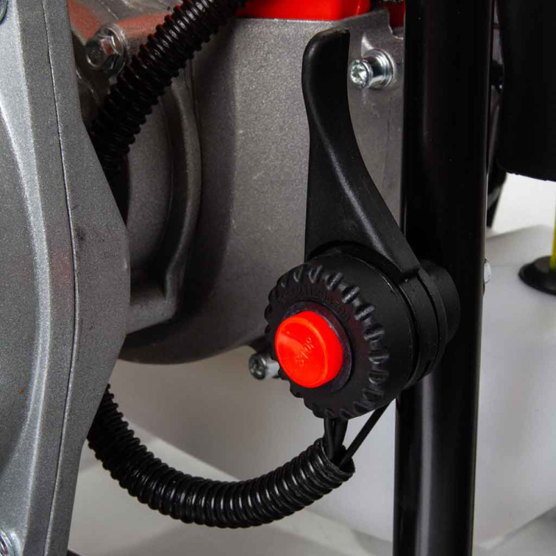 Čerpadlo na vodu motorové, 150-300 l/min, sacia výška 8 m, výtlak 25m, 43 cm3, hrdlo 1" 6