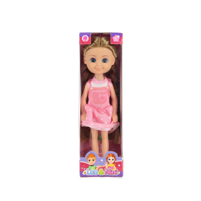 Bábika v šatách 3