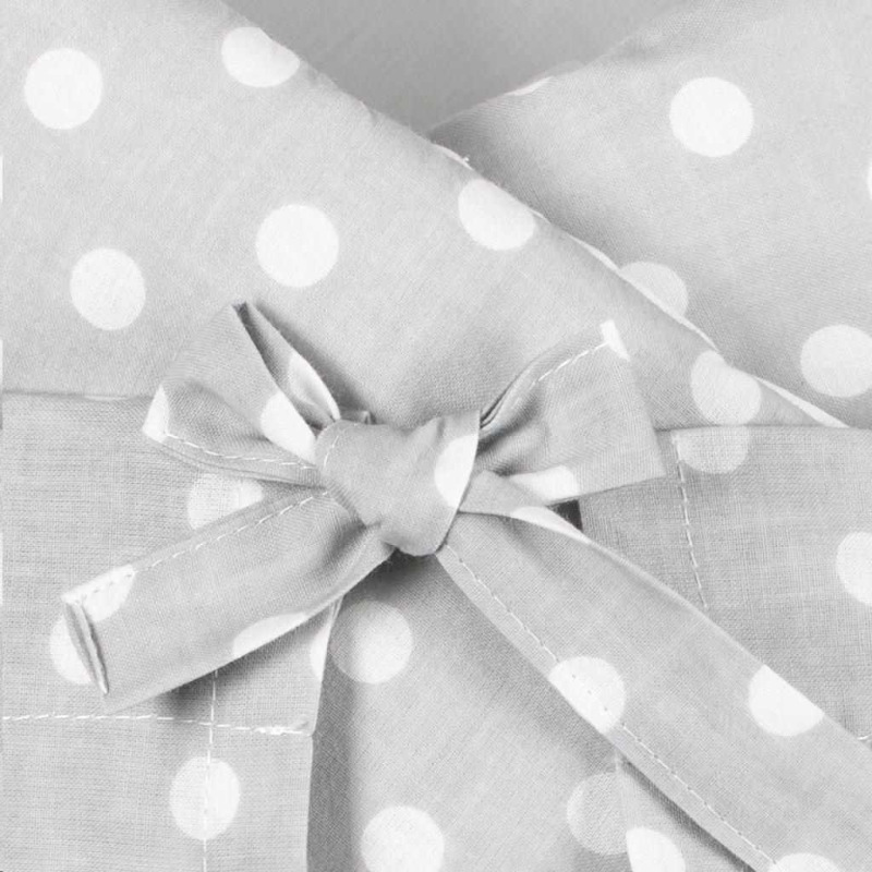 Klasická šnurovacia zavinovačka New Baby sivá s bodkami 2