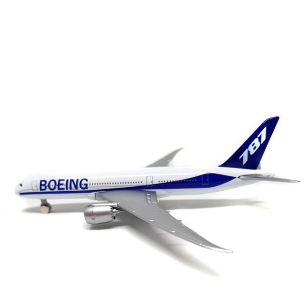 Lietadlo BOEING 787 3