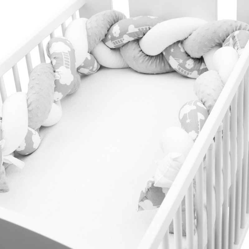 Ochranný mantinel do postieľky vrkoč New Baby Minka a Obláčik sivý 1