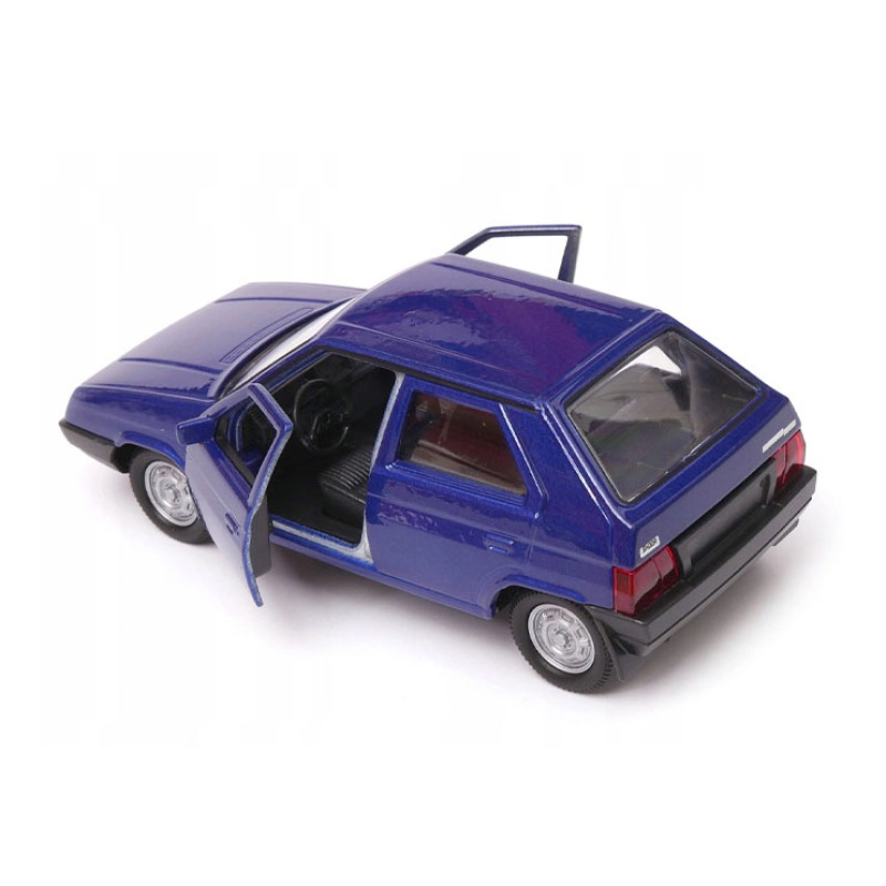 1:34 Škoda Favorit 2