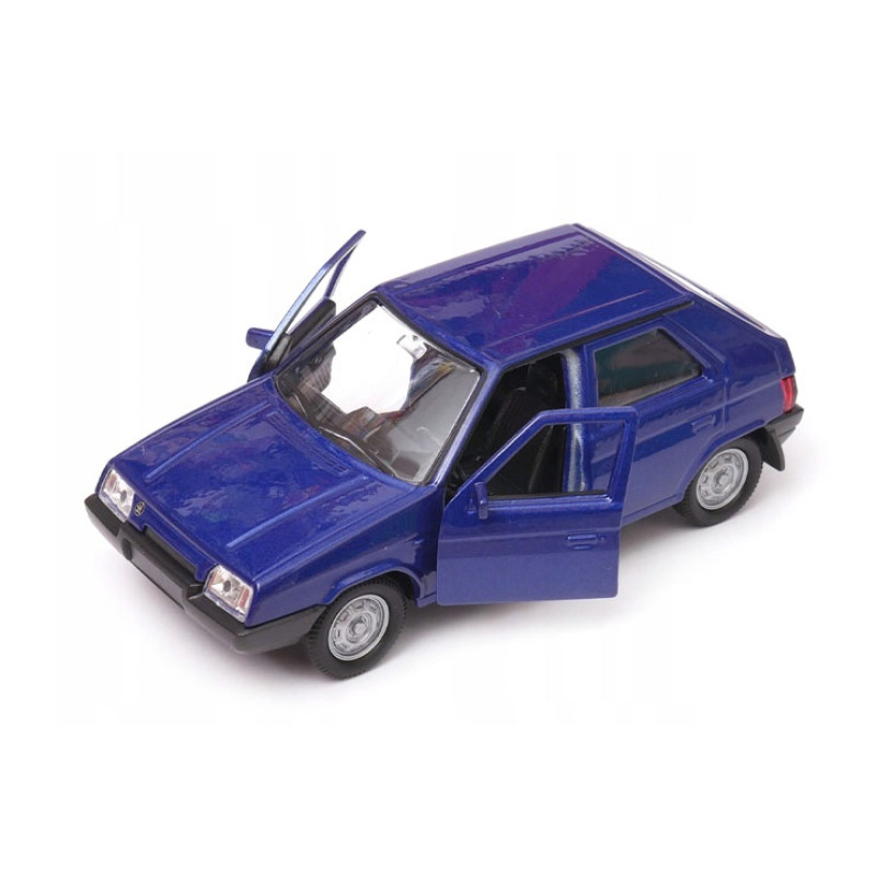 1:34 Škoda Favorit 3