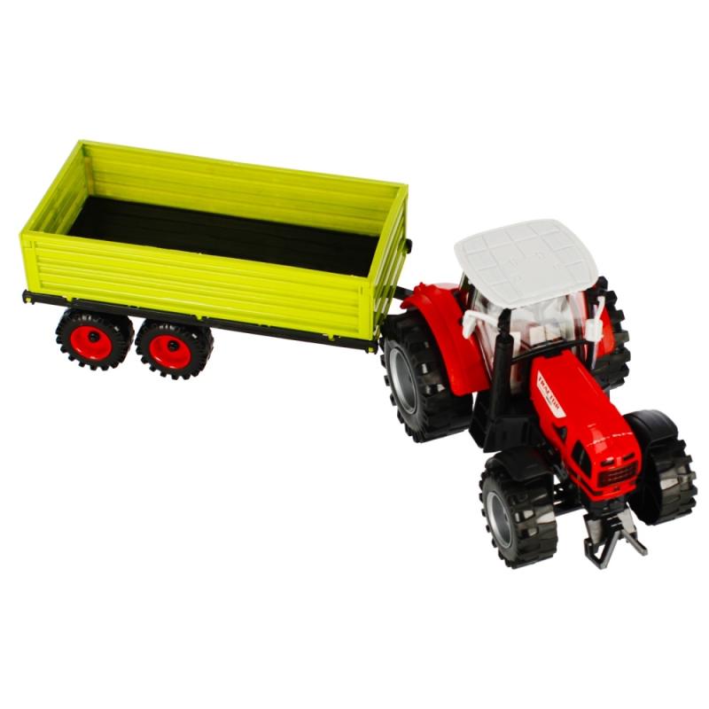 Traktor s poľnohospodárskym strojom - pull&back