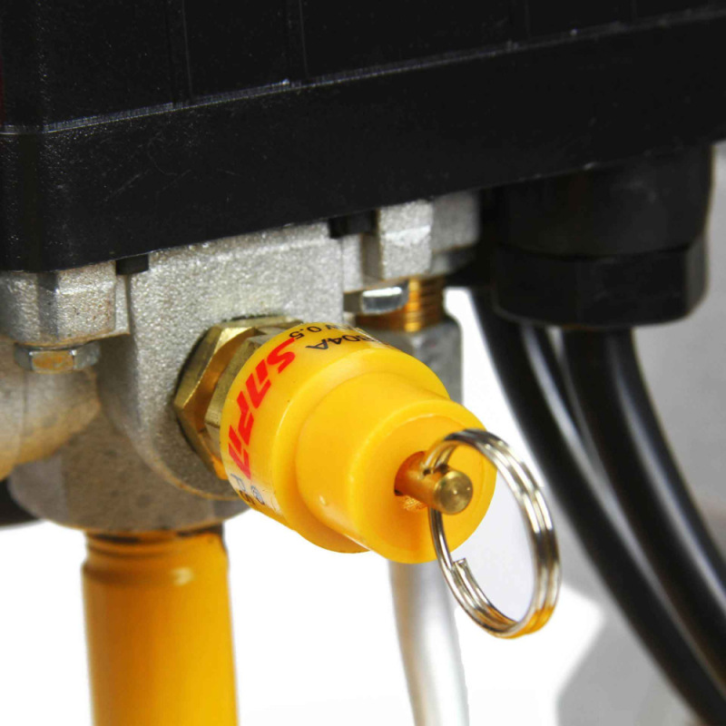 Kompresor olejový 1-piestový 1,5 kW, 216 l/min, 230V, vzdušník 24 litrov, HURAGAN 6