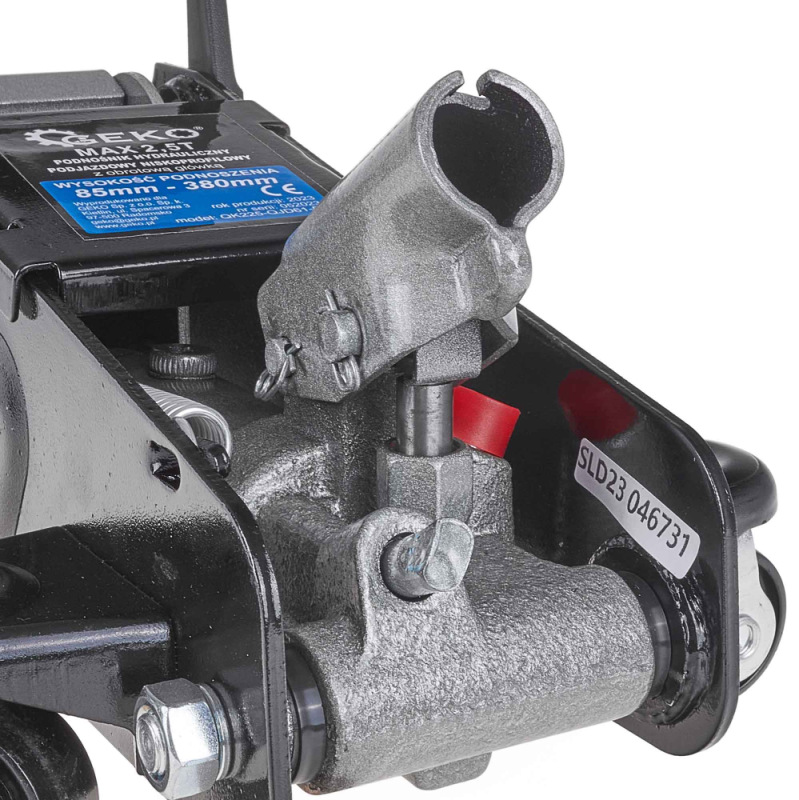 Zdvihák hydraulický pojazdný nízky 2.500 kg, 85-380 mm, kufrík, GEKO 10