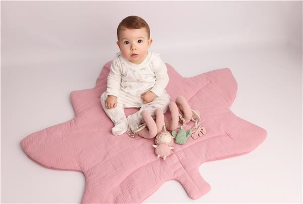 Mušelínová hracia deka New Baby Maple Leaf pink 4