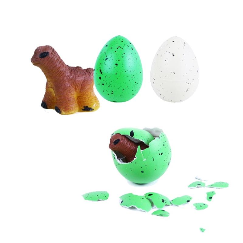 Dinosaurus rastúci vo vajci
