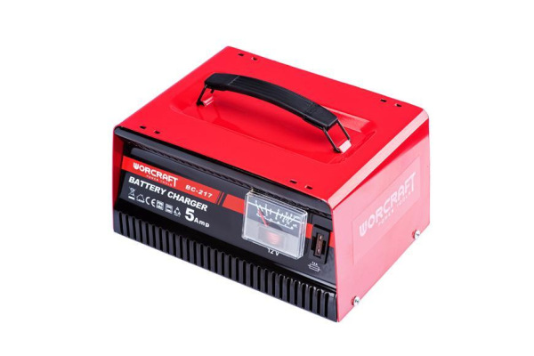 Nabíjačka Worcraft BC-217, 12V/230V, 5A, na autobatérie 2