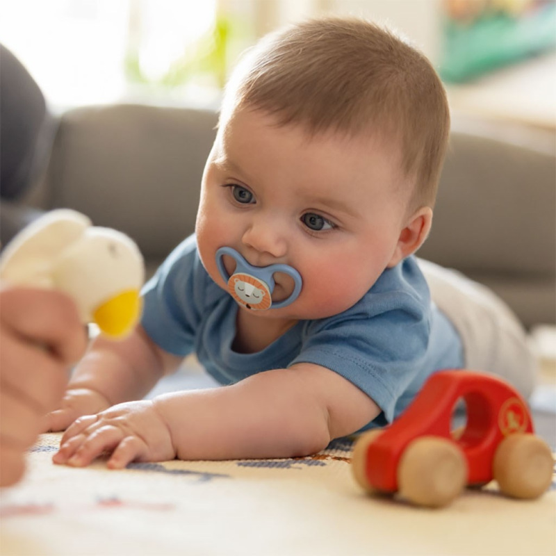 Dojčenský cumlík NUK Space Nights 6-18m 2ks/BOX chlapec 6-18 m 3