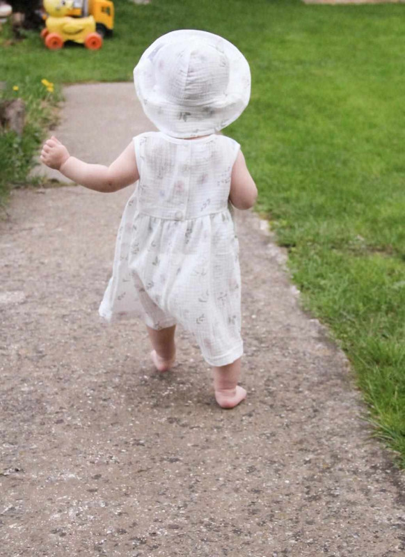 Dojčenské mušelínové šaty New Baby Zoe 56 (0-3m) 4