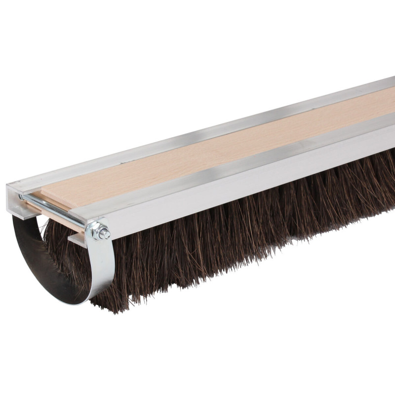 Metla na dvorce Universal Arenga 2