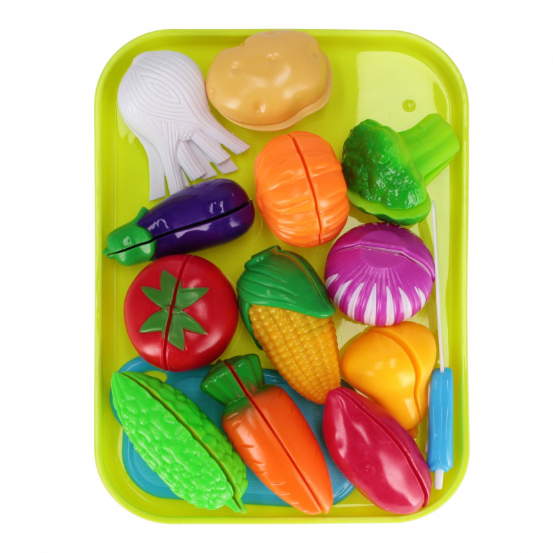 Ovocie a zelenina na doske 1