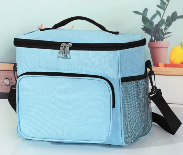 CrossBody chladiaca taška svetlo modrá 2