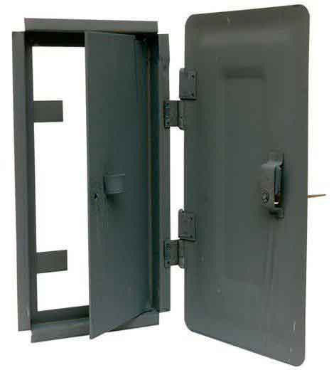 Komínové dvierka s kľúčom 360 x 200 mm, základná farba 1