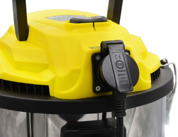 Vysávač priemyselný na sucho a na mokro 25l, so zásuvkou + príslušenstvo, 1800 W, GEKO 10