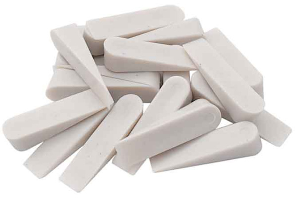 Montážne plastové kliny na dlažbu a obkladačky 30 x 8 x 8 mm, 40 ks, XL-TOOLS