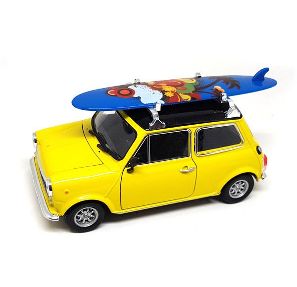 Welly 1:24 Mini Cooper Surf