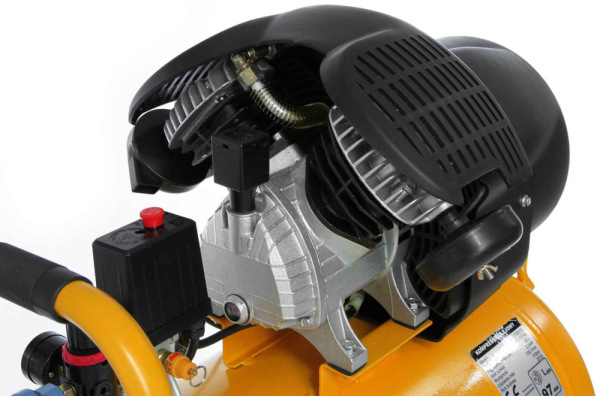 Kompresor olejový 2-piestový 2,2 kW, 530 l/min, 230V, vzdušník 100 litrov, HURAGAN 3